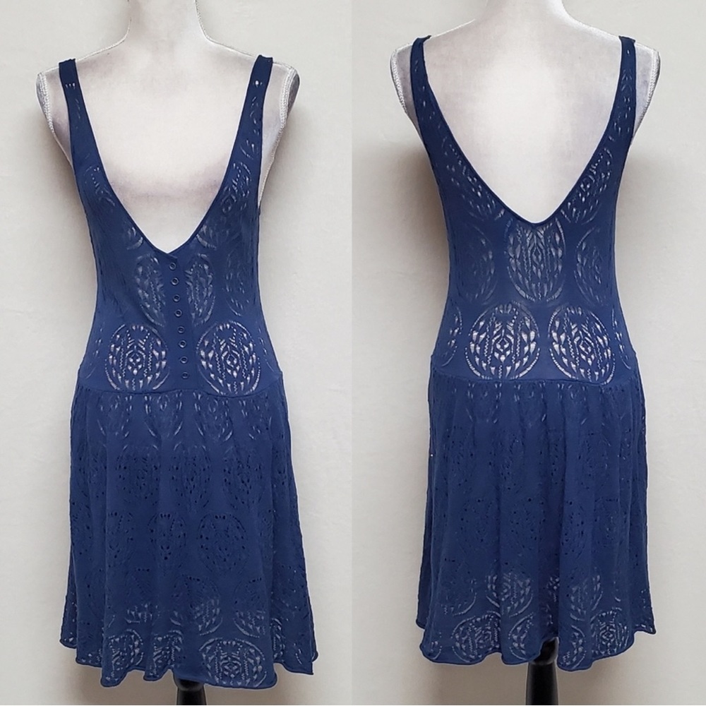 90s Vintage Free People Cornflower Blue Floral Eyelet Plunging Neckline Dress M